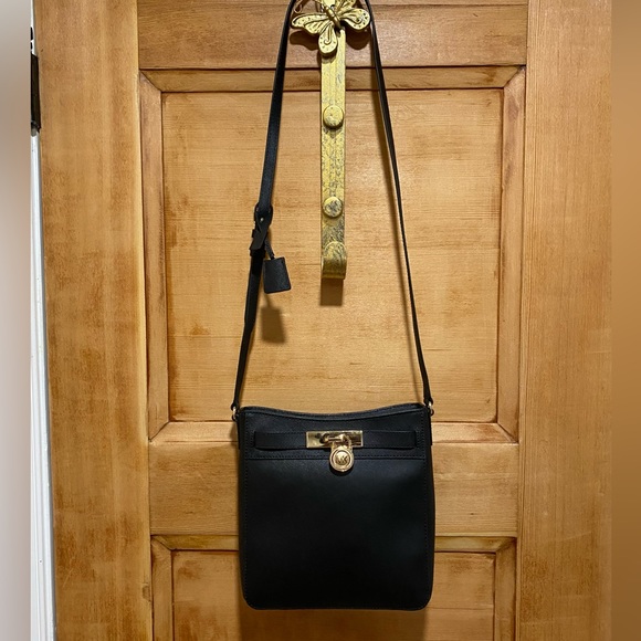 NWT Michael Kors Genuine Saffiano Leather Padlock Crossbody Bag - Picture 6 of 11